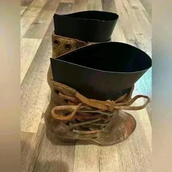 Diba True Women's Sz 7 Shoes Brown Leather Lace Up Zip Distressed Ankle Boots - Picture 4 of 13